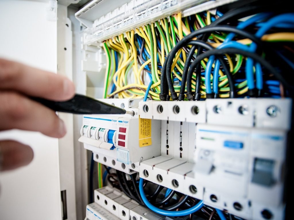 Services Electric Blog 02 1024x768 1